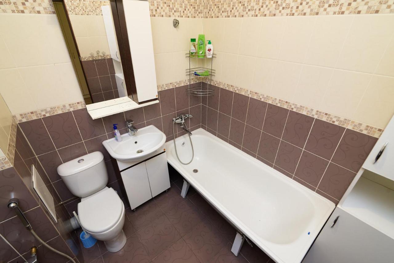 Квартира В Самом Центре Столицы Казахстана Apartment Astana Ngoại thất bức ảnh